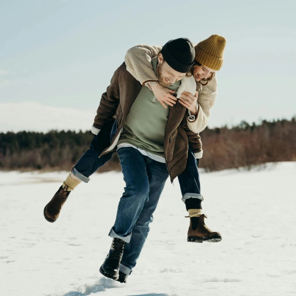 Pärchen im Schnee